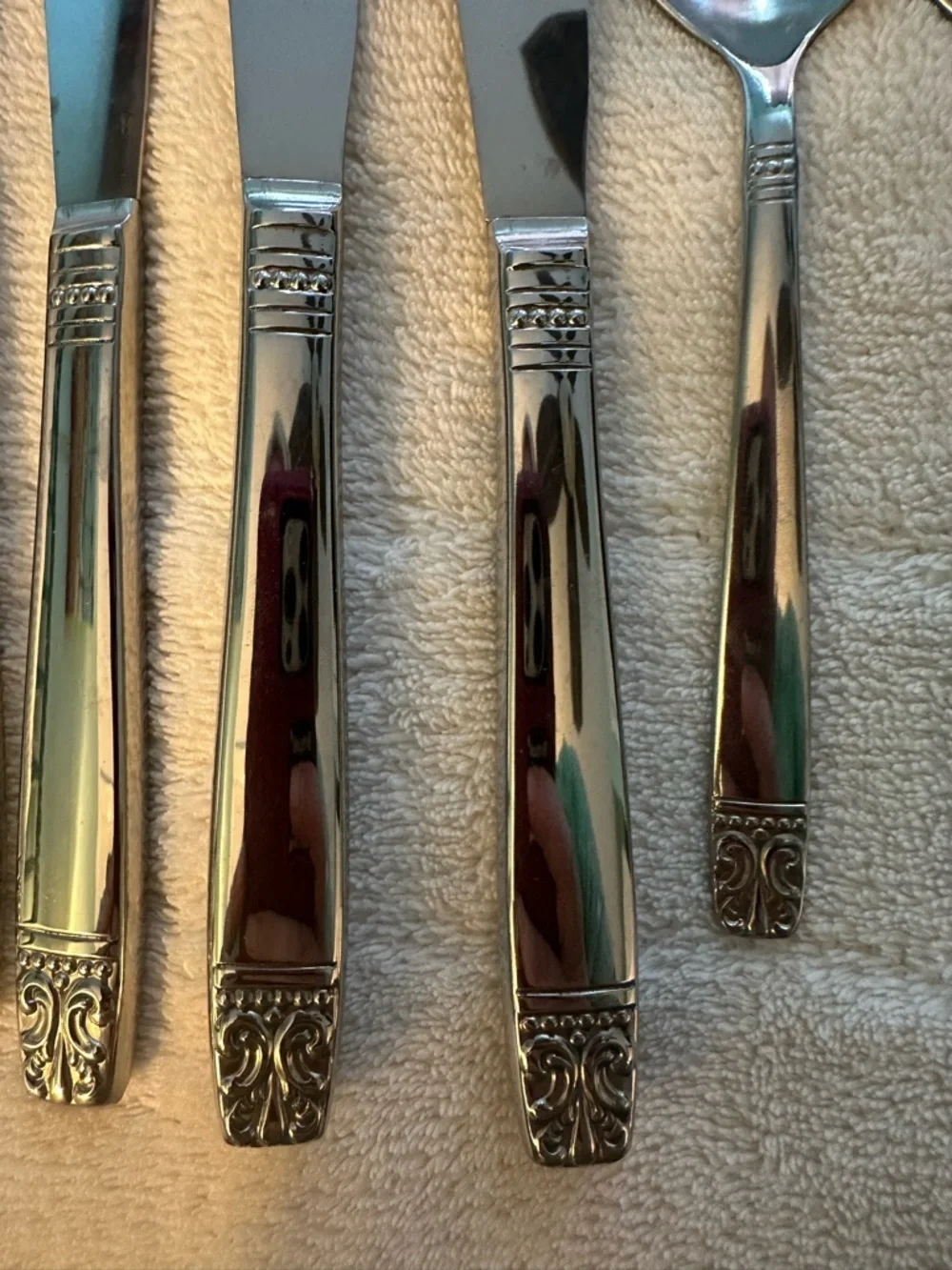 Oneida vintage aztec